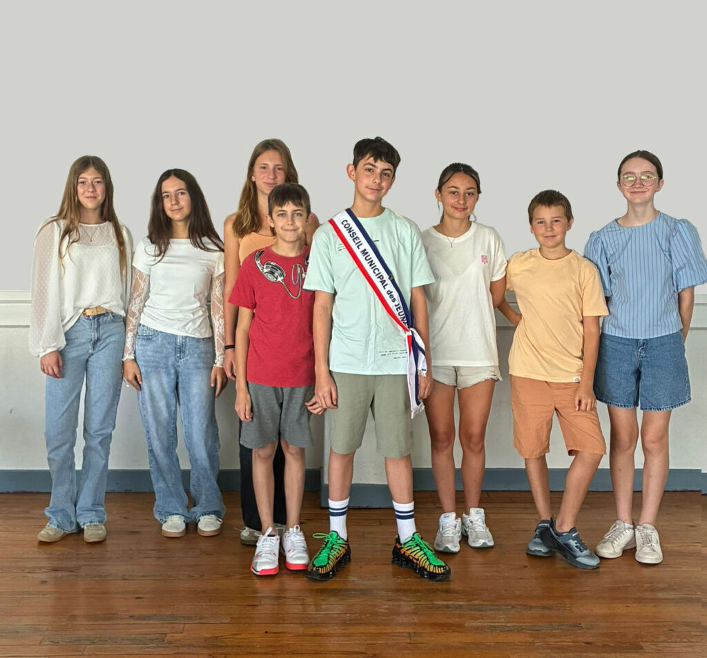 CMJ-Izeure-Groupe